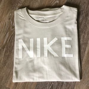 NEW Nike men’s graffiti T-shirt